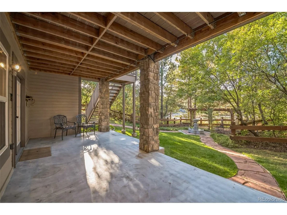 Photo of 1049 Timbercrest Dr