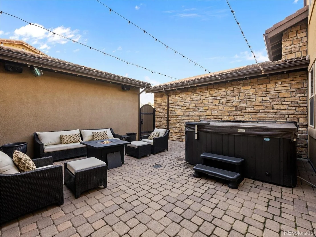 Photo of 9487 Winding Hill Way