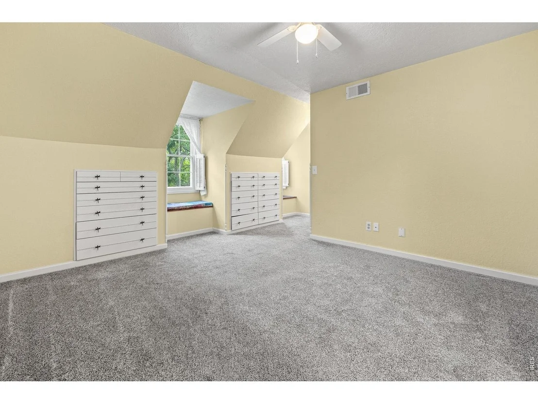Photo of 1400 45th Ave