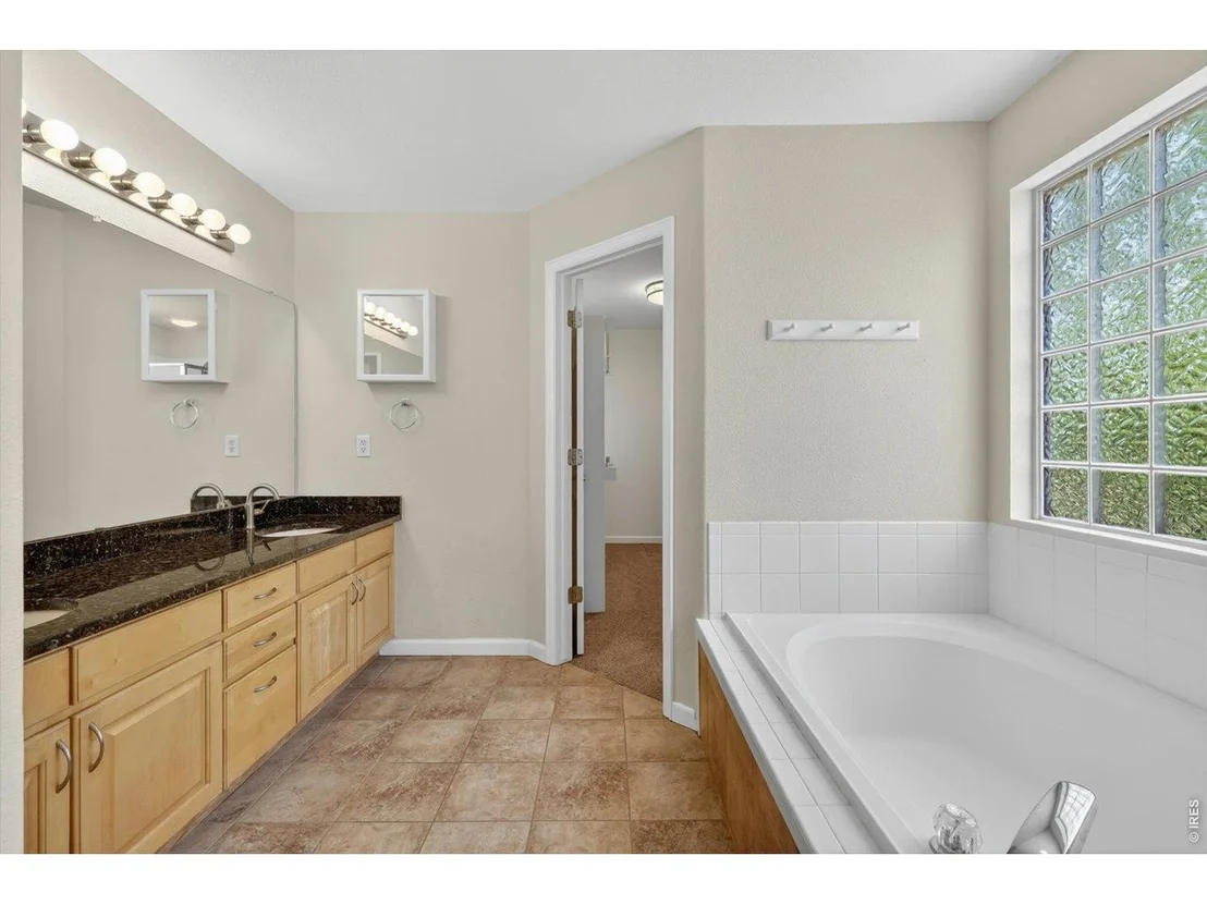 Photo of 1106 Button Rock Dr