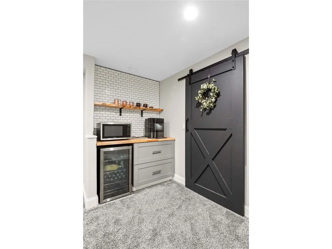 Photo of 1184 Sunrise Cir
