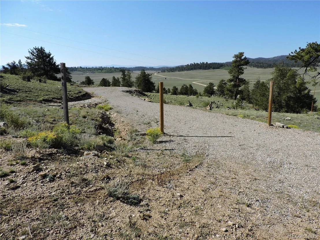 Photo of 640 Arapaho Trl