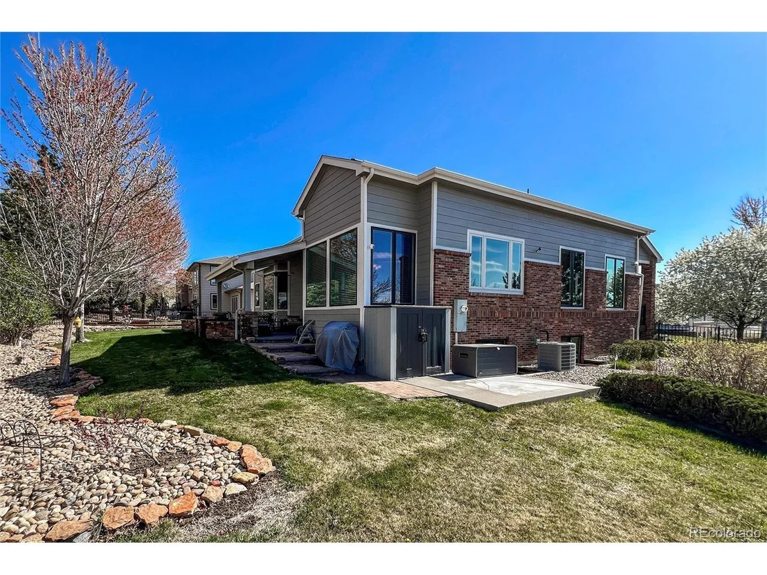 Photo of 6271 McIntyre Way