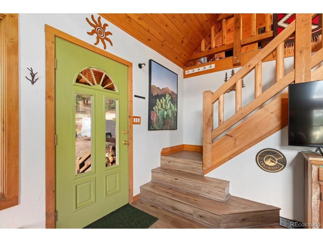 Photo of 120 2nd St