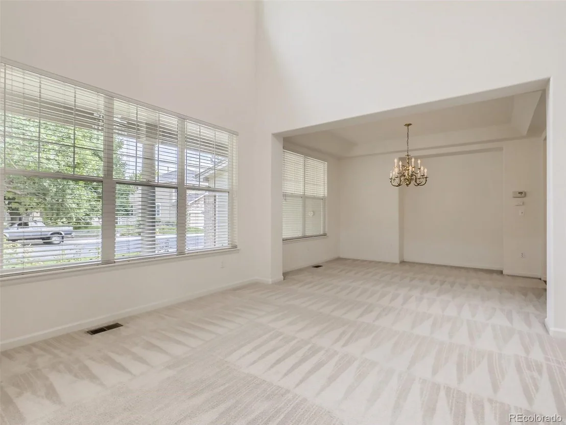 Photo of 6246 Devinney Cir