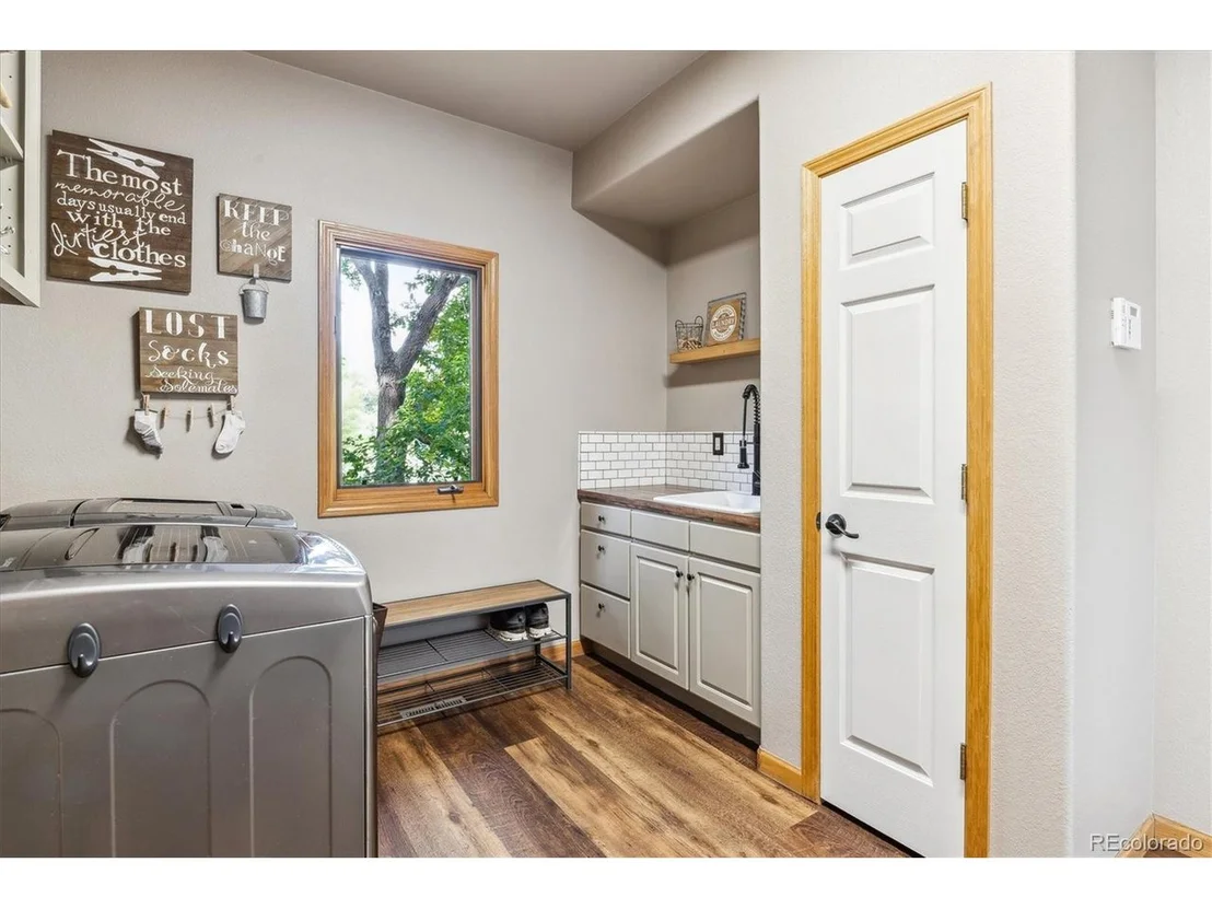 Photo of 540 Rainbow Pl