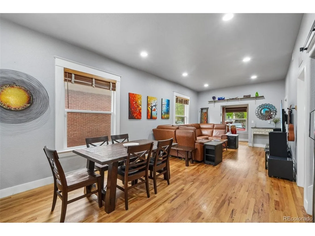 Photo of 414 4th Ave