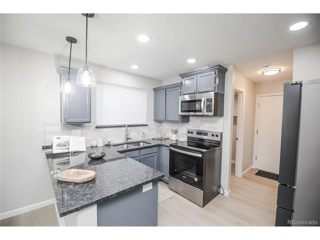 Photo of 5446 W 115th Pl