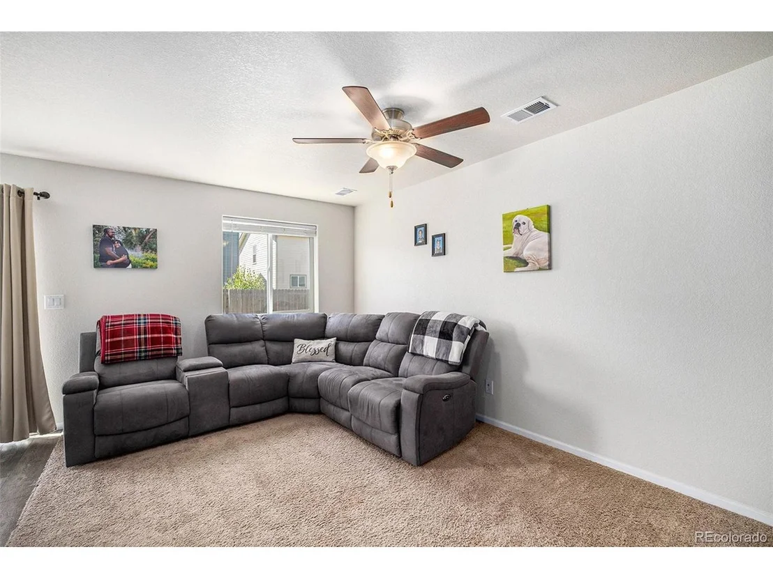Photo of 47342 Iris Ave