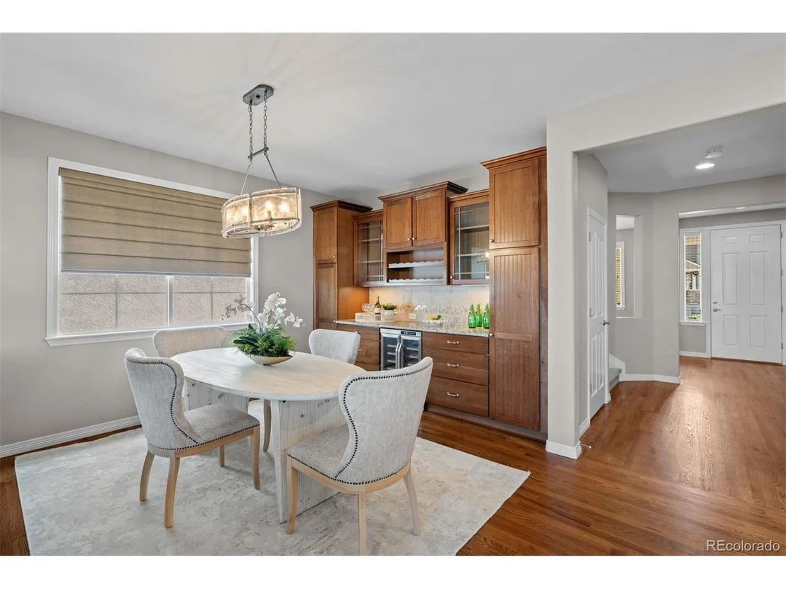 Photo of 10876 Valleybrook Cir