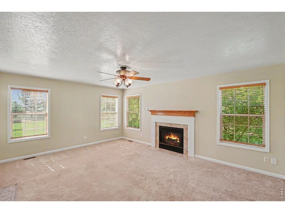 Photo of 1385 Hawkridge Rd