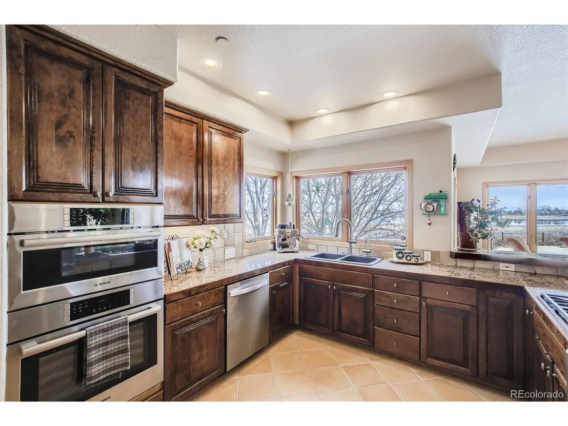 Photo of 7578 Crestview Dr