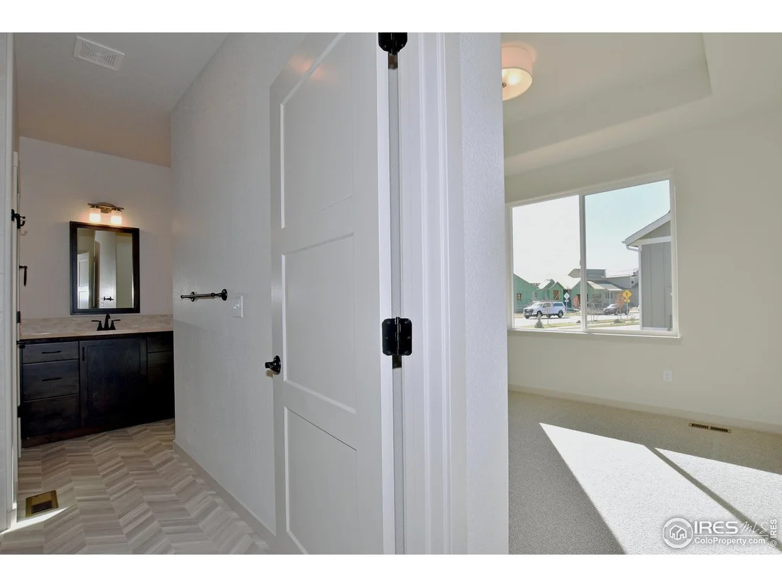 Photo of 120 63rd Ave