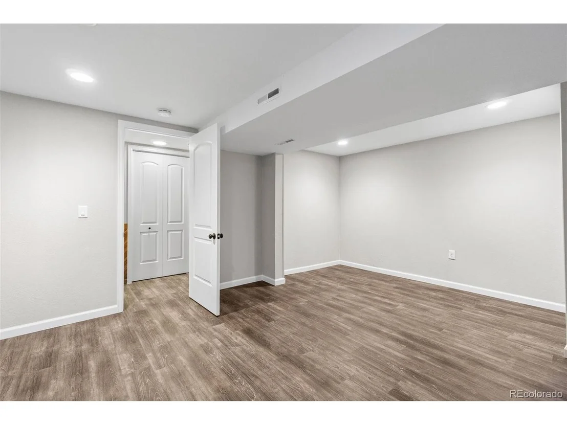 Photo of 7141 Fenton Cir