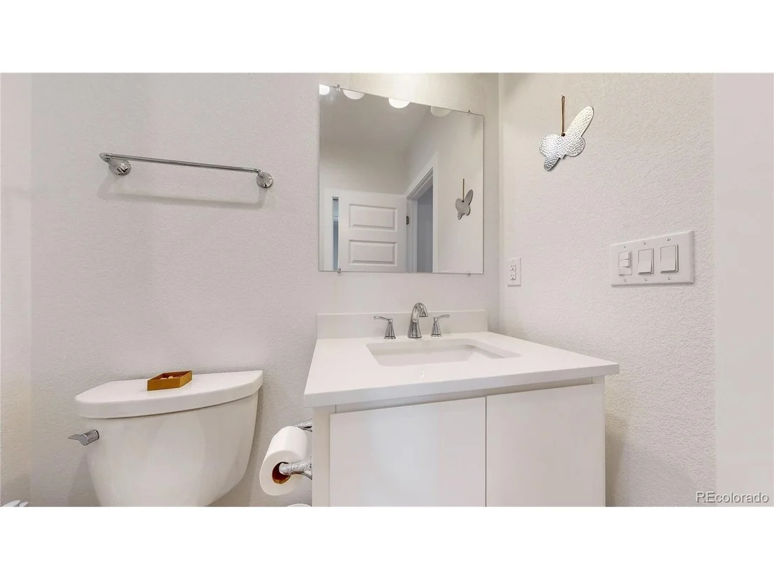 Photo of 3086 Yale Dr