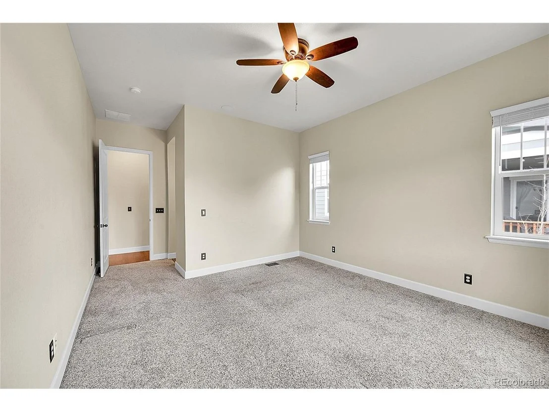 Photo of 5190 Ditmars Trl
