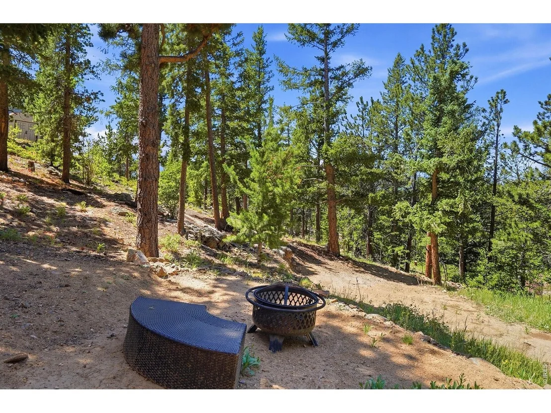 Photo of 212 Elk Pl