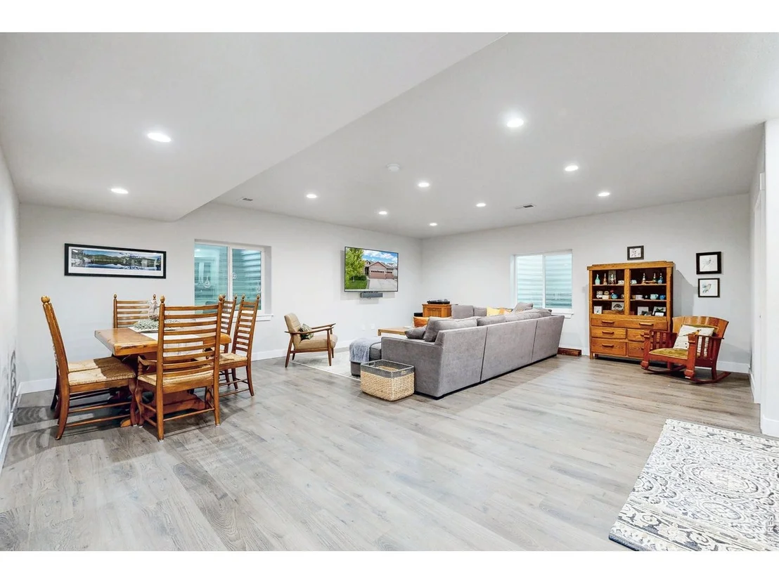 Photo of 360 Capitol Reef St