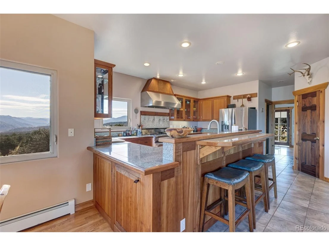 Photo of 6396 Terrace Ln
