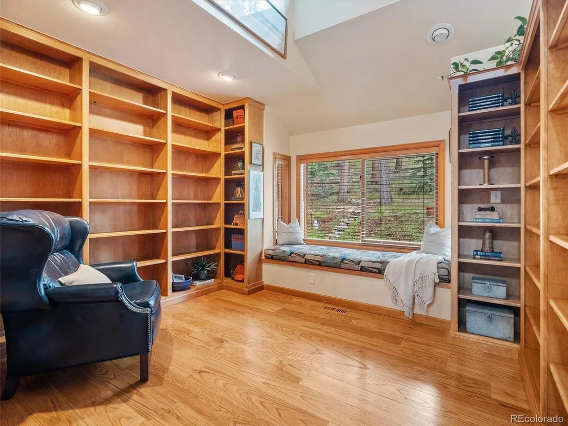 Photo of 27336 Mountain Park Rd