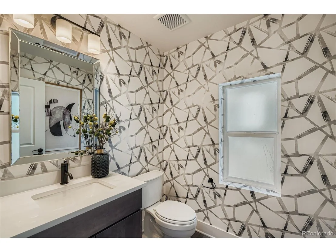 Photo of 720 Promenade Dr