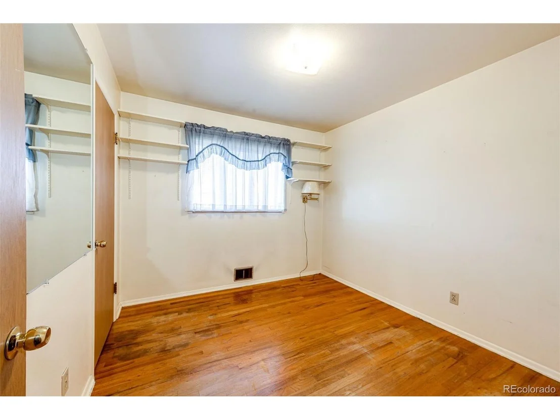 Photo of 6584 Kline St