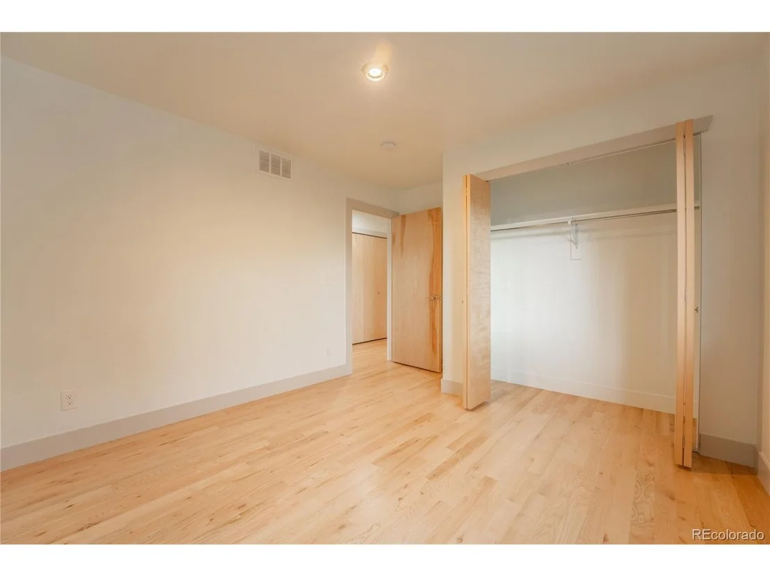 Photo of 6892 Juniper Ct