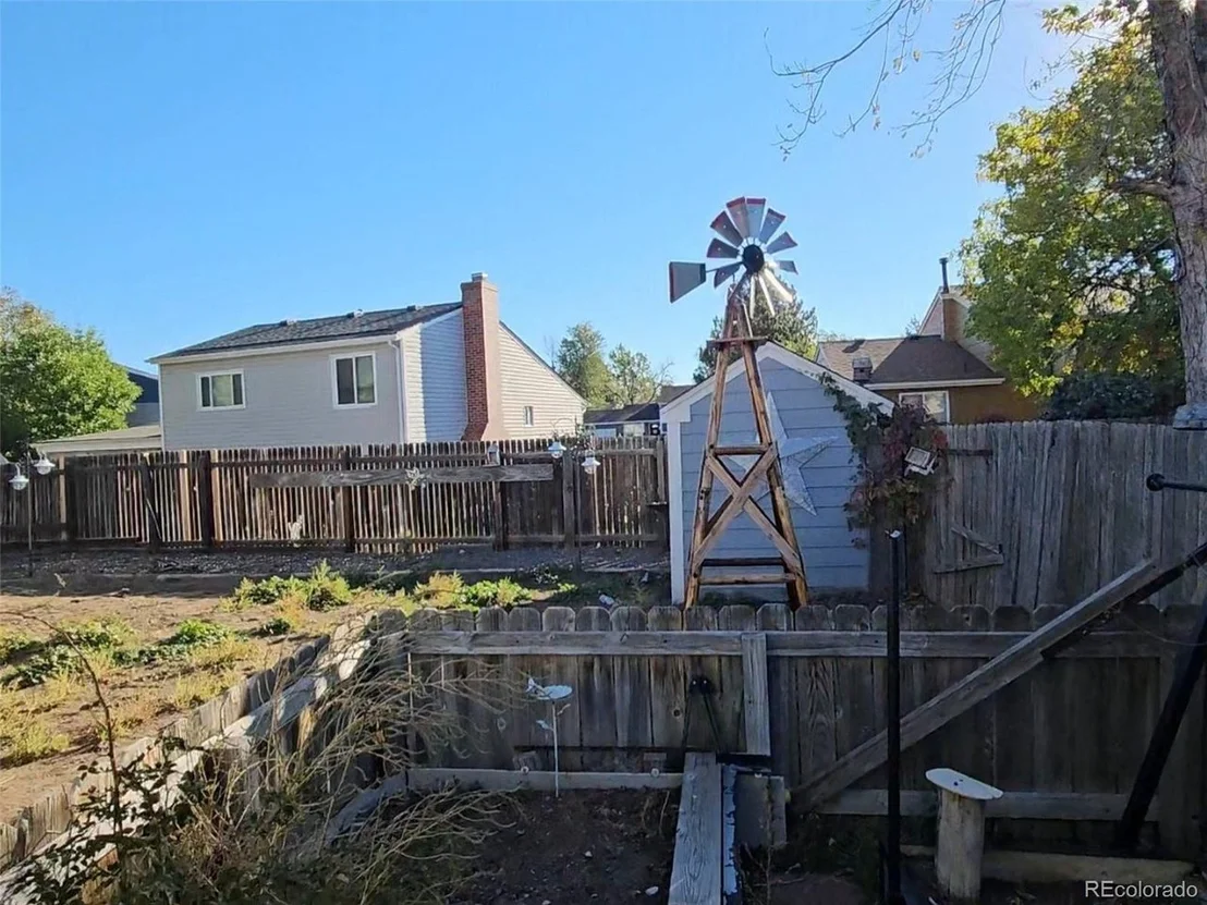 Photo of 232 Harrison Dr