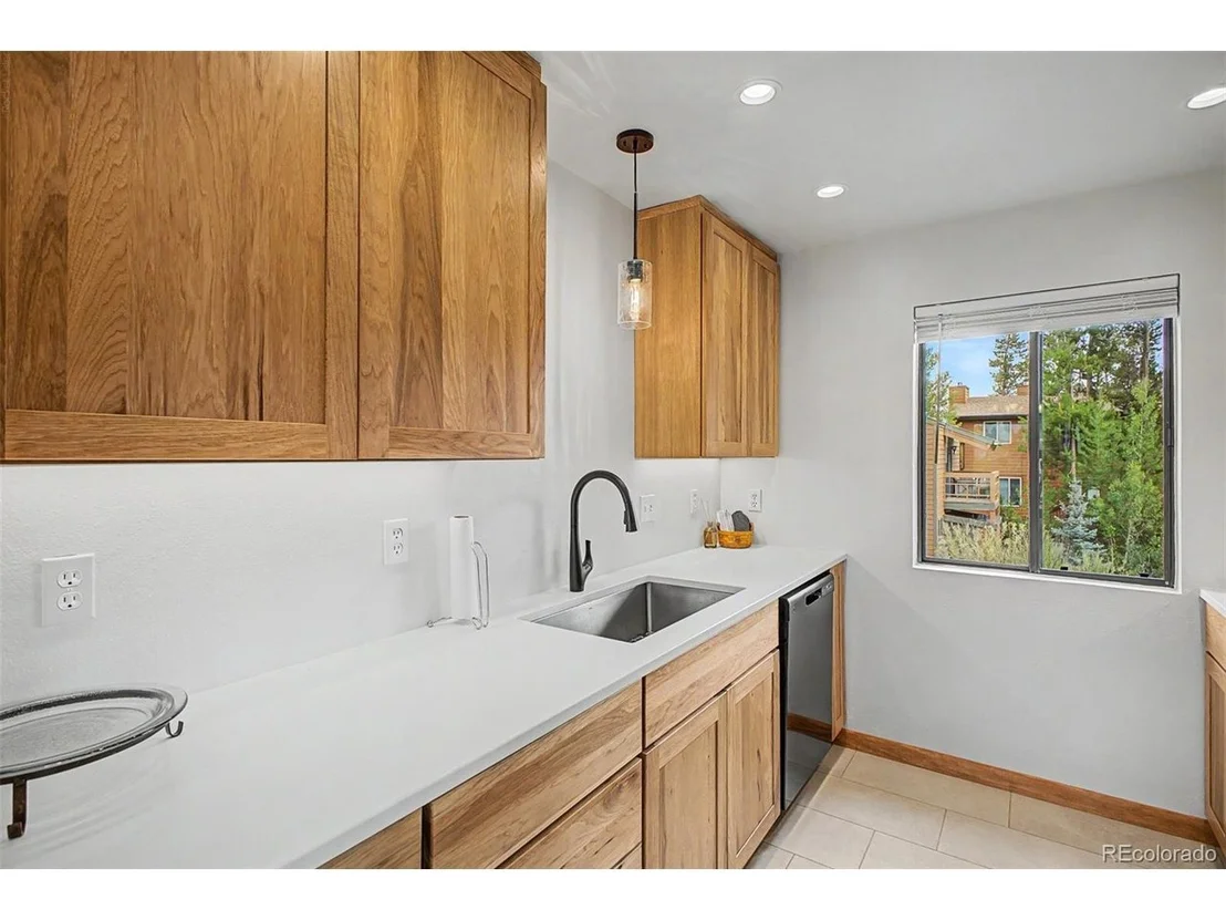 Photo of 821 Ferret Ln