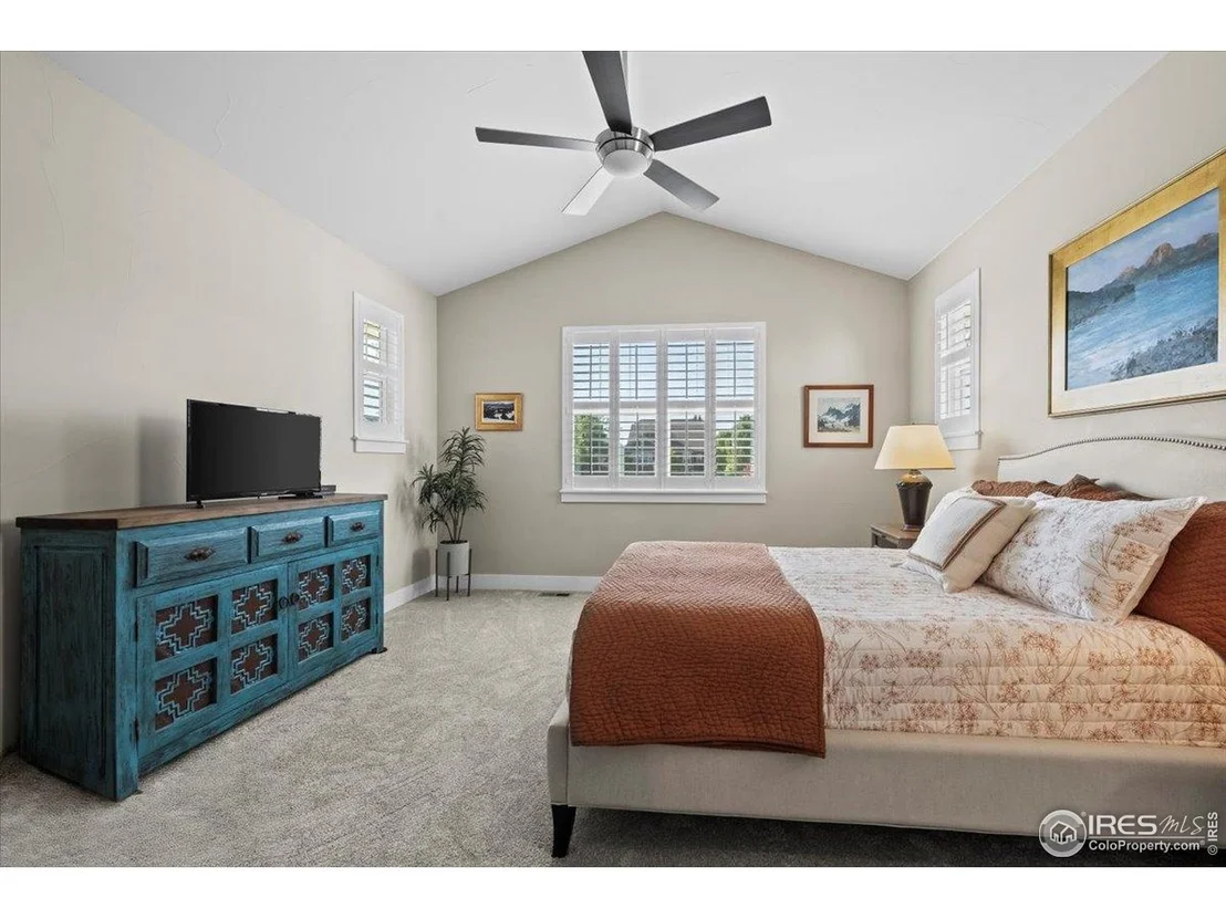 Photo of 2827 Twin Lakes Cir