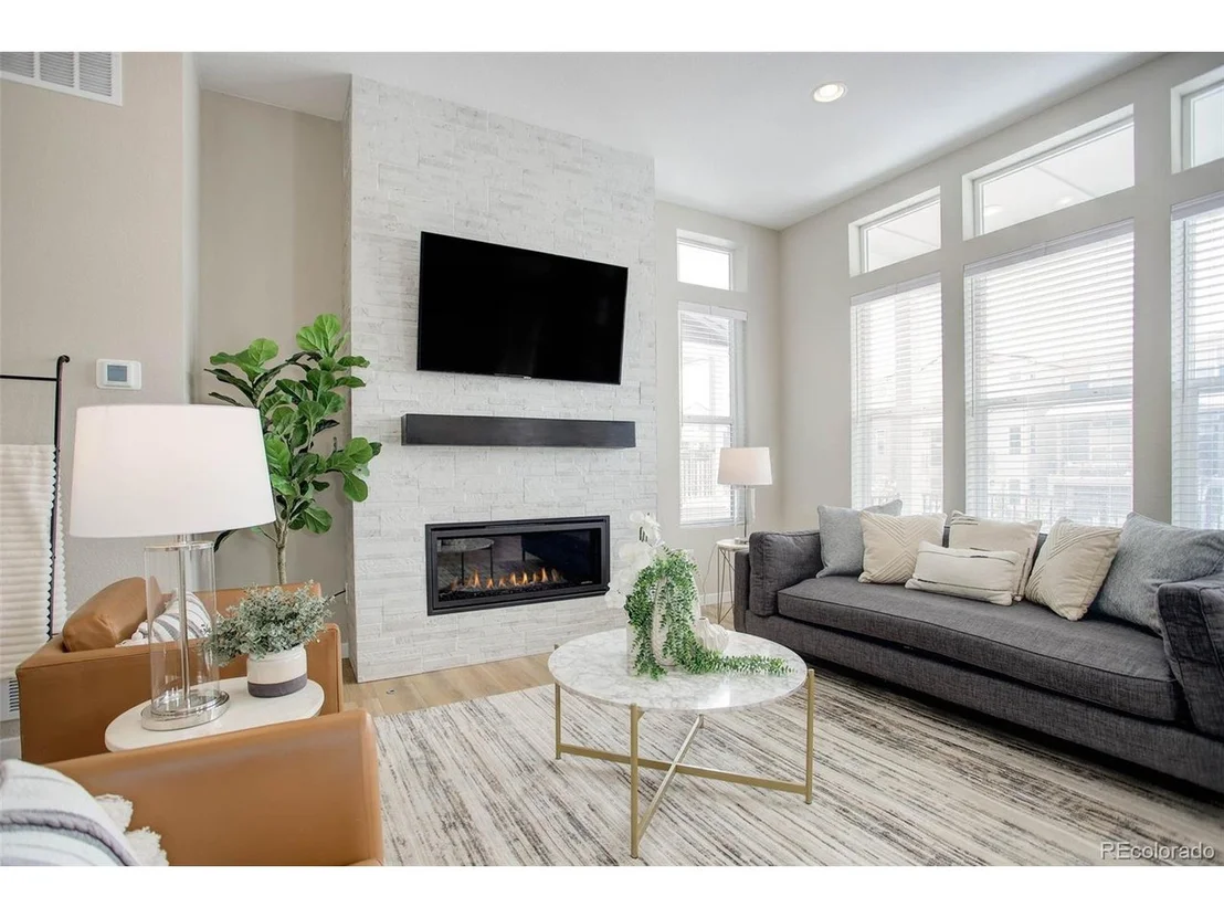 Photo of 11044 Shining Star Cir