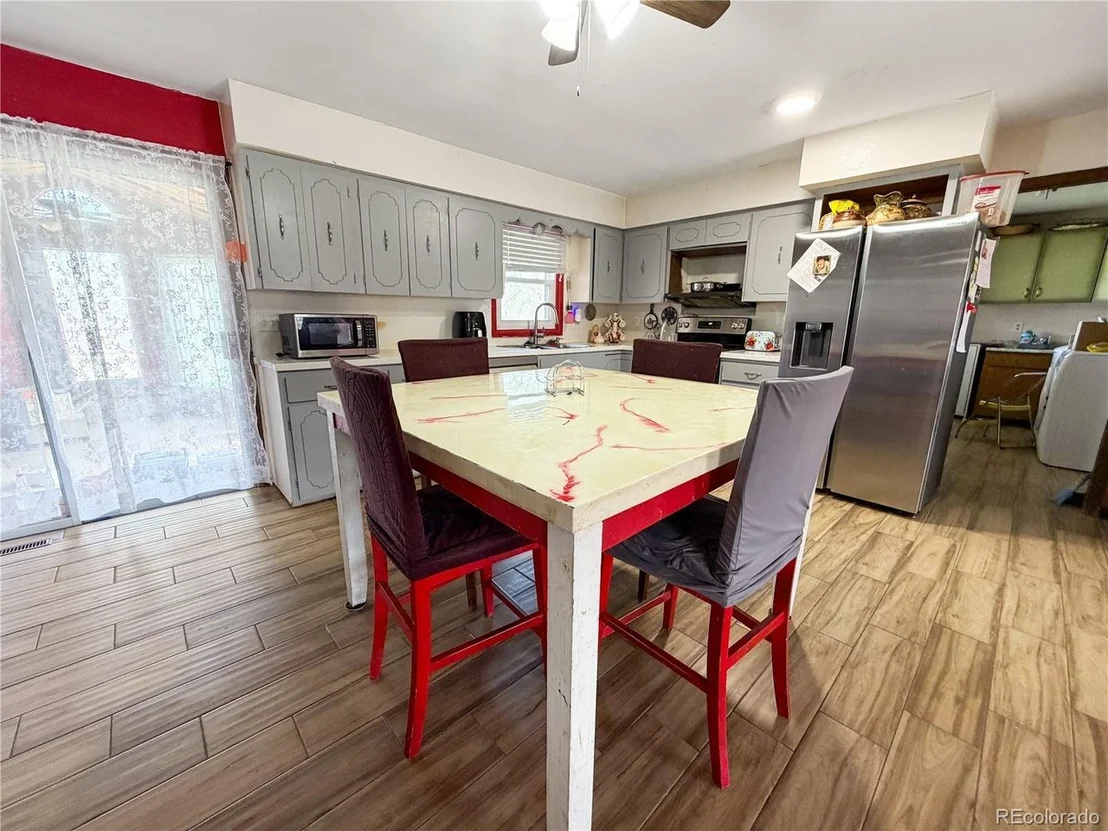 Photo of 662 Ash Ave