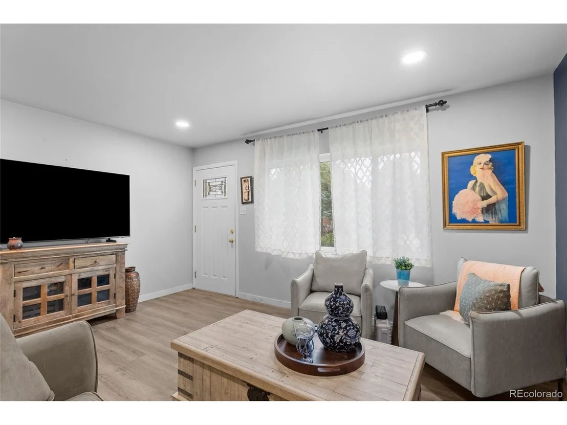 Photo of 6487 Independence Way