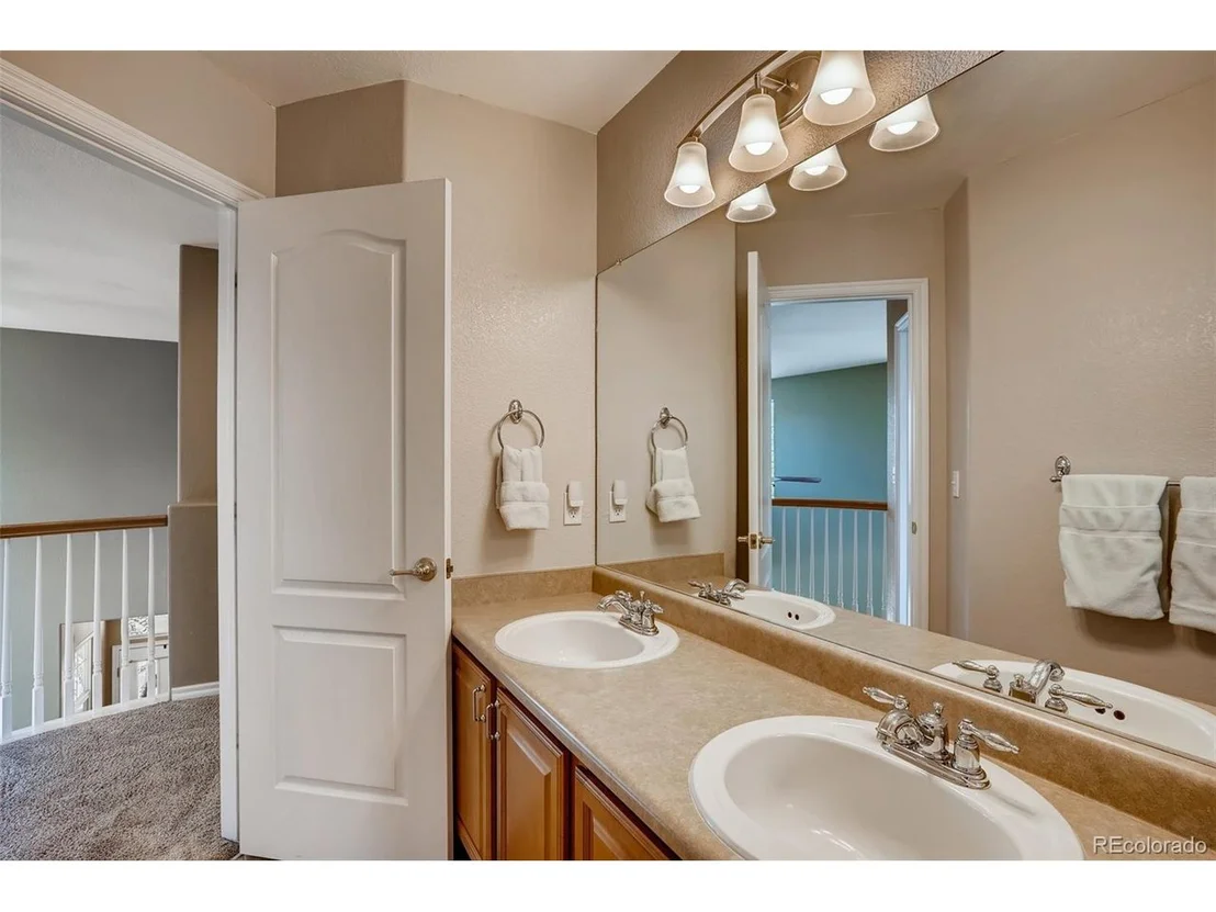 Photo of 10749 Riverbrook Cir