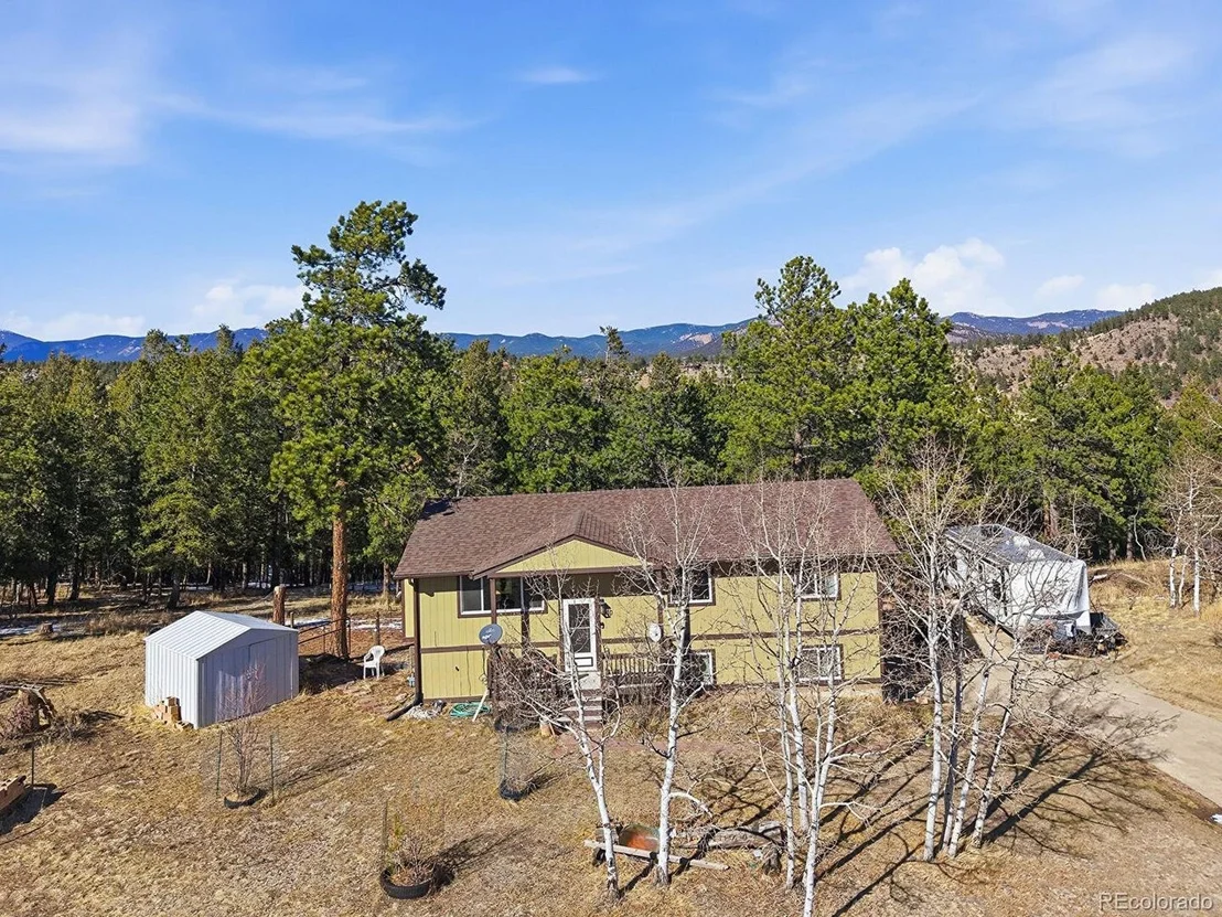 Photo of 399 Conifer Dr