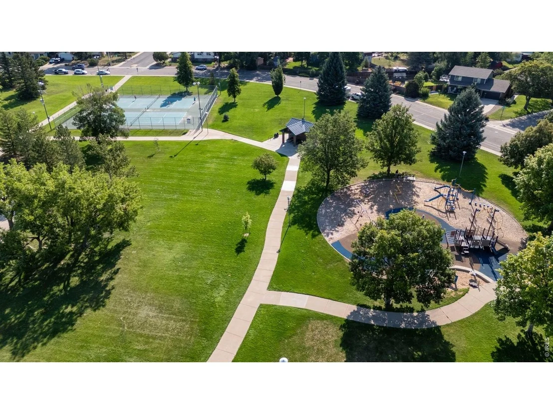 Photo of 1685 Geneva Cir