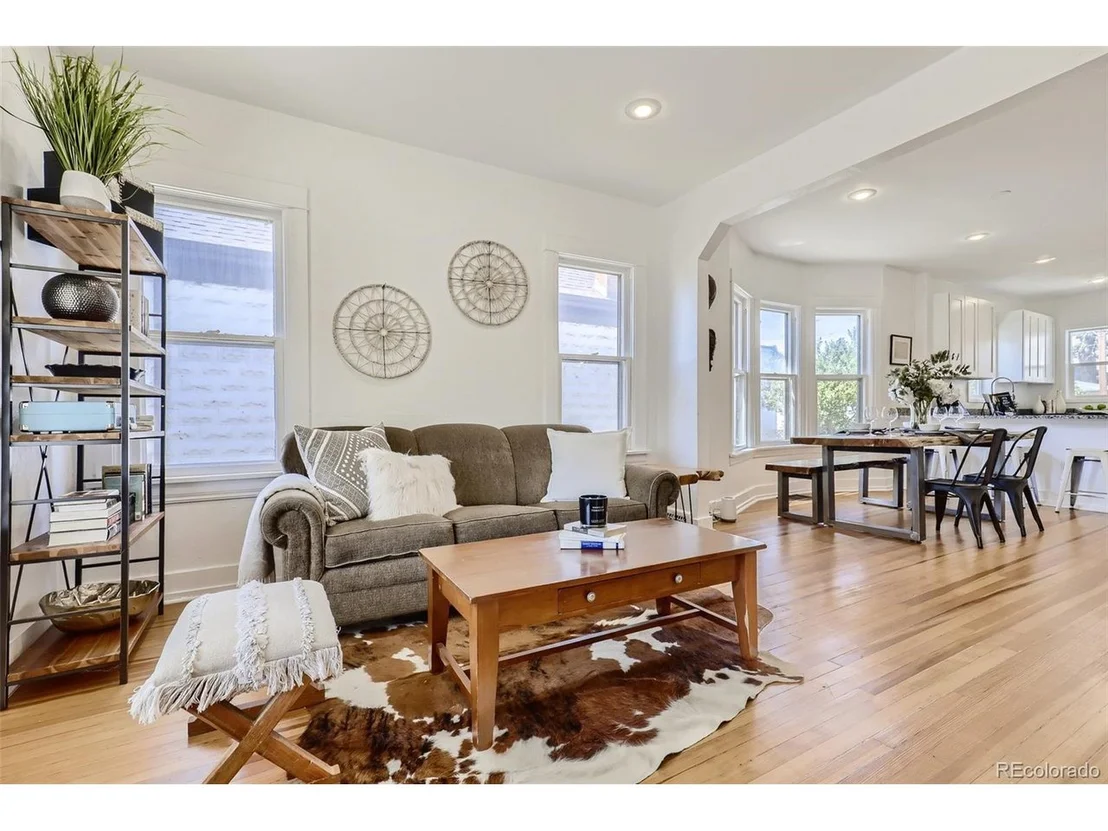 Photo of 3883 Lowell Blvd