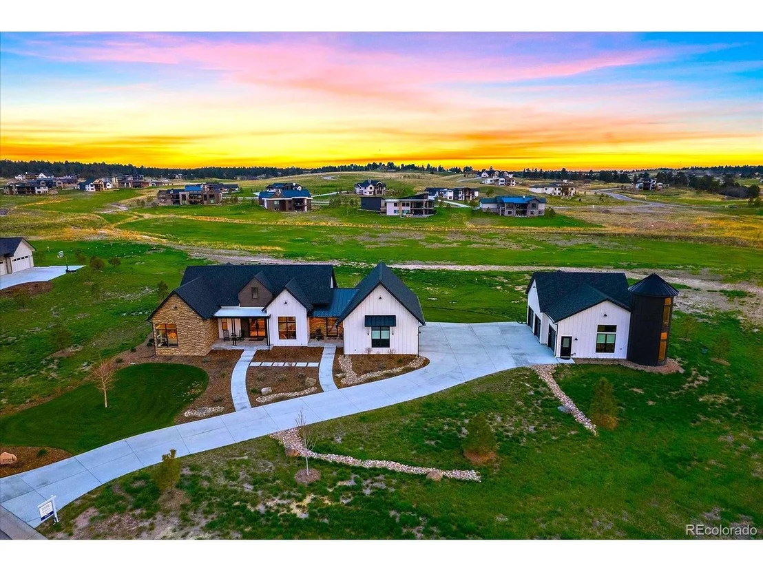 Photo of 2739 Fox View Trl