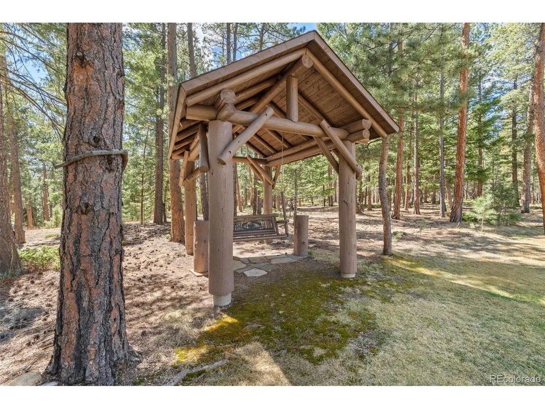 Photo of 23550 Pleasant Park Rd