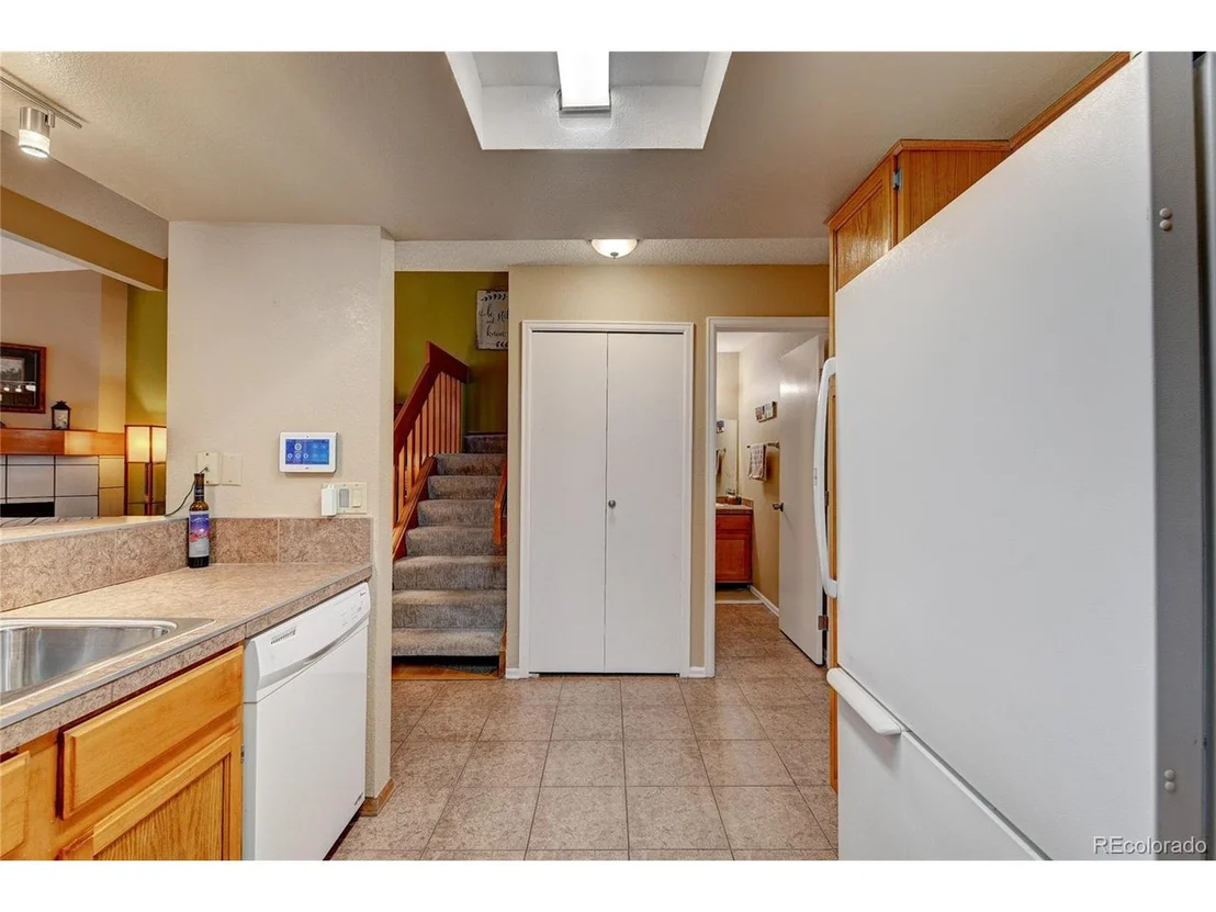 Photo of Unit E at 8774 Allison Dr