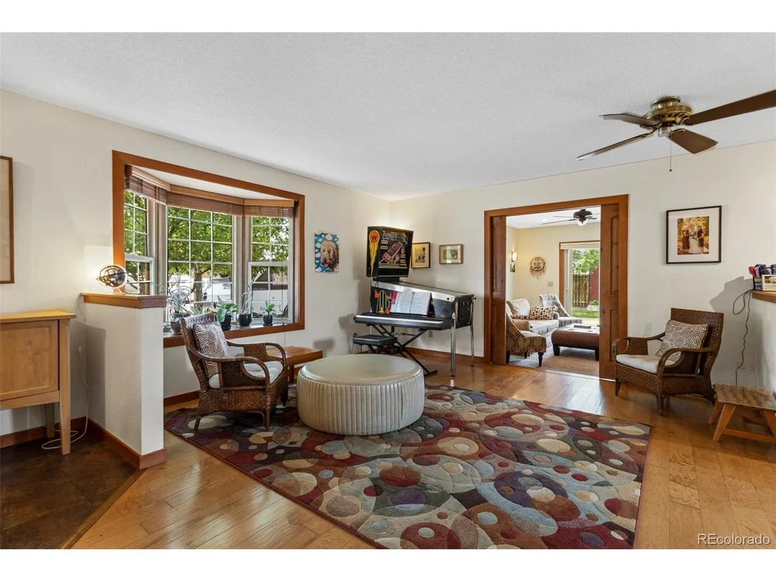 Photo of 326 W 9th St