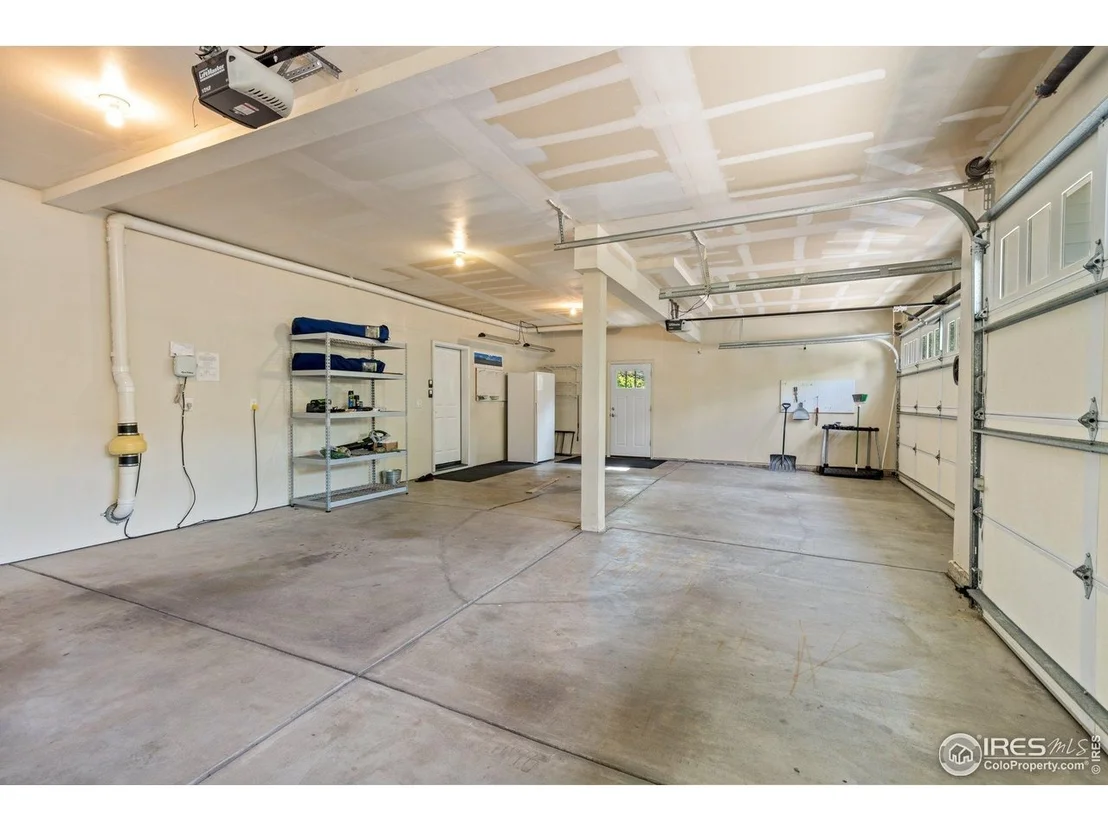 Photo of 1231 Hawk Ridge Rd