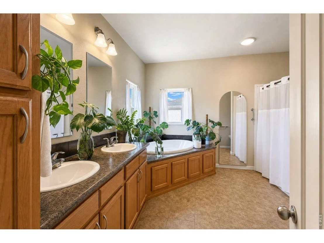 Photo of 7920 Mountain View Dr