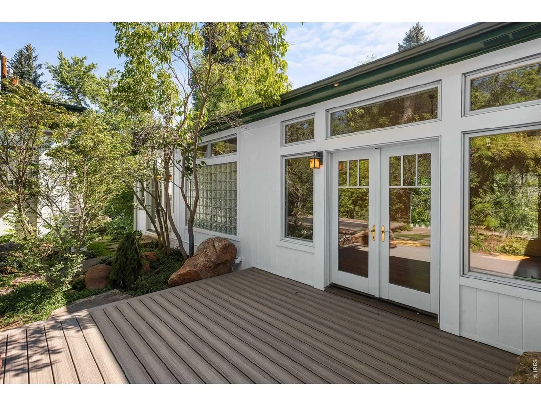 Photo of 1709 Mariposa Ave