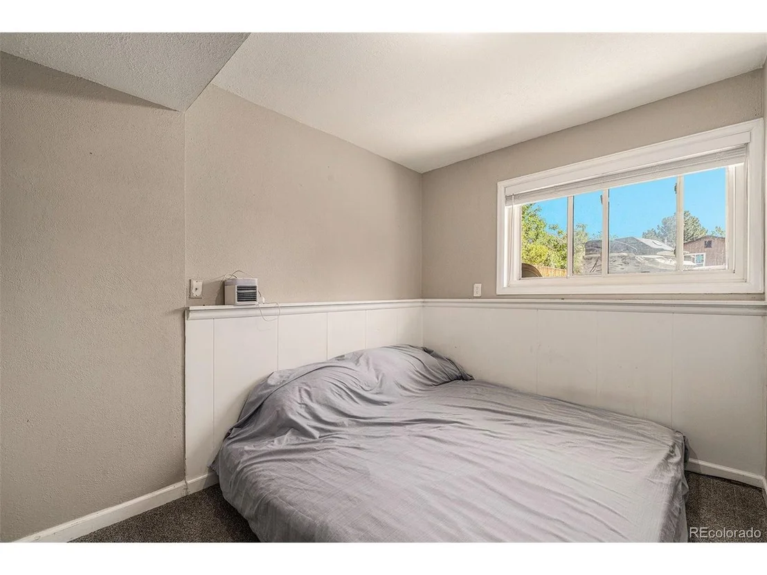 Photo of 15121 Mitchell Pl