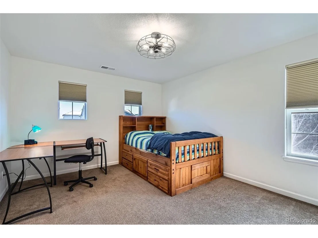 Photo of 2272 Front Range Rd
