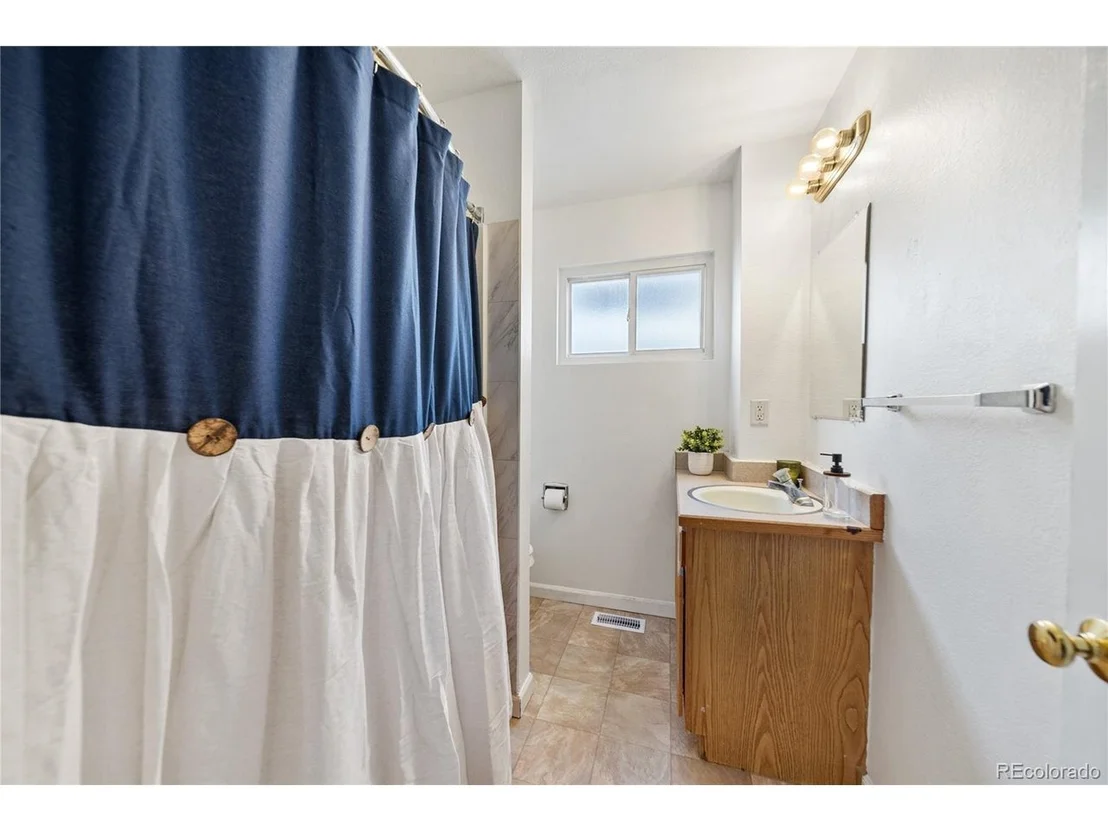 Photo of 550 Custer Ave
