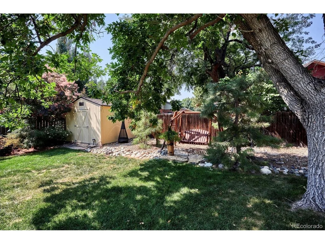Photo of 5357 Bristol St