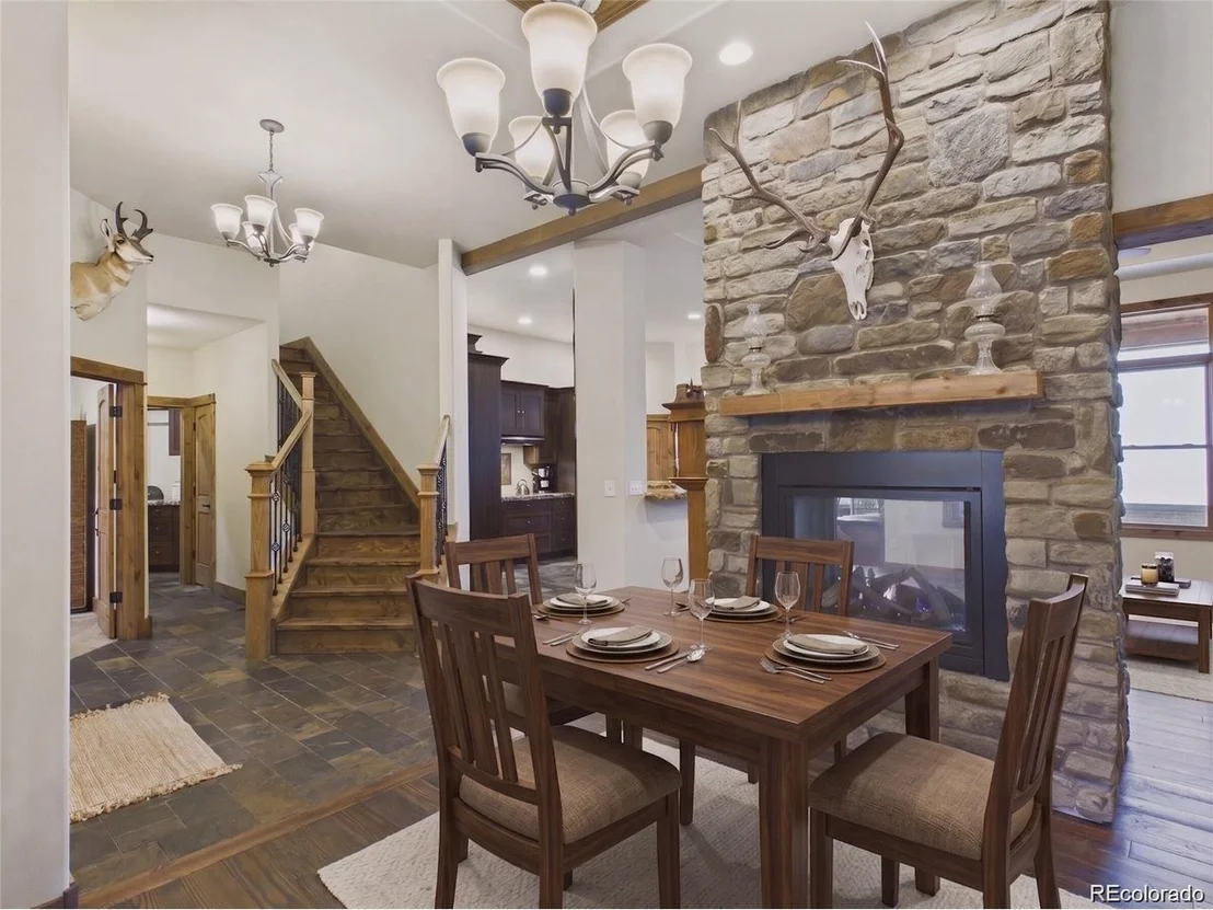 Photo of 350 Foxtail Dr