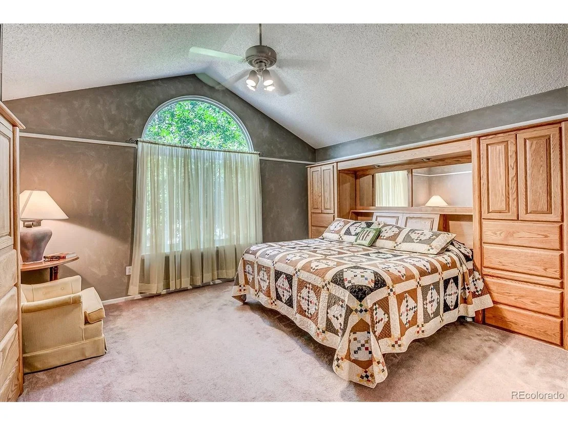Photo of 8007 W 78th Cir